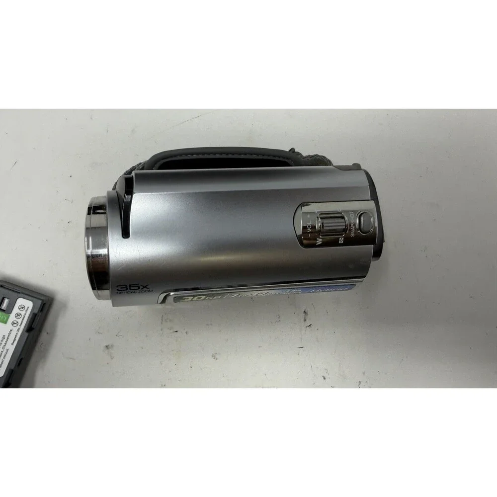 JVC Everio GZ-MG330HU Video Hard Disk Camcorder - Tested and Working